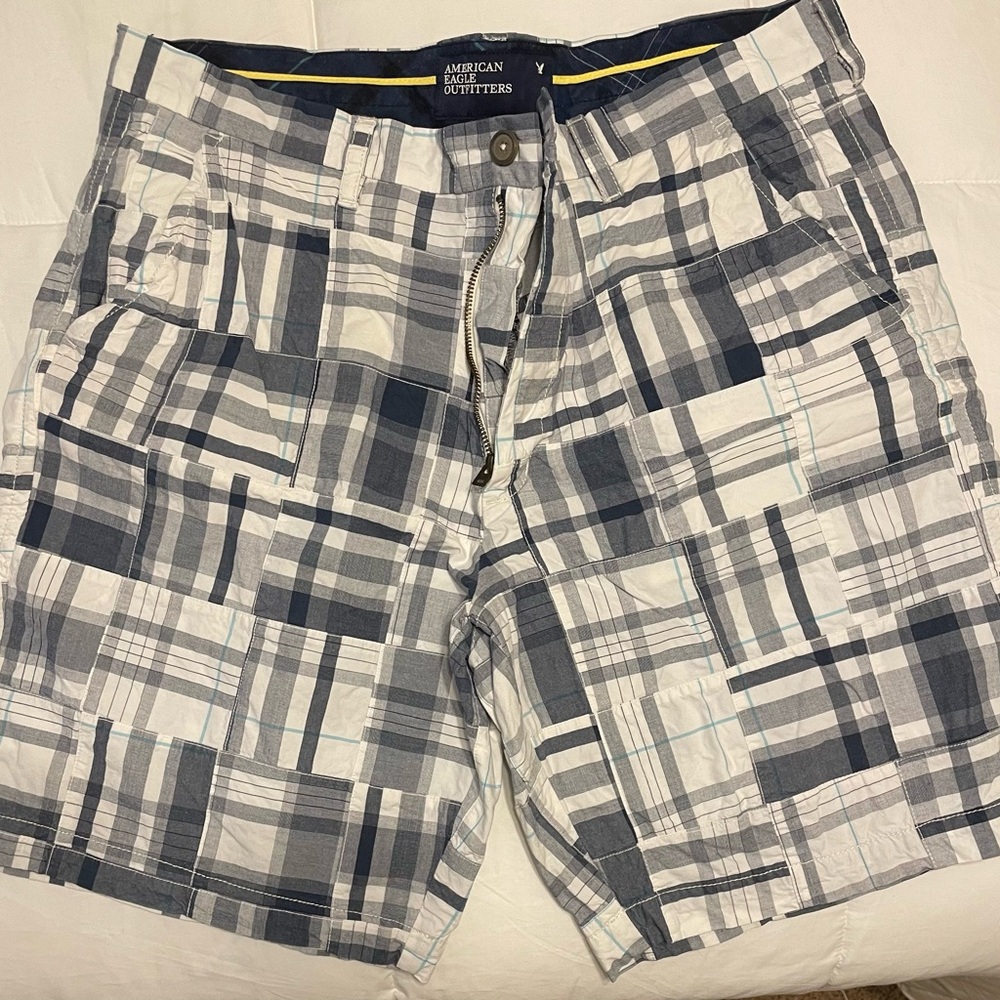 American Eagle Madras shorts, men’s 38